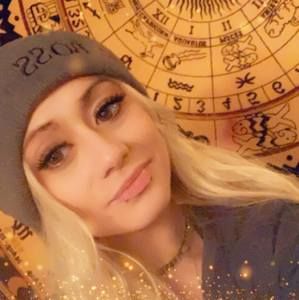 Meet your Posher, Ashleyy